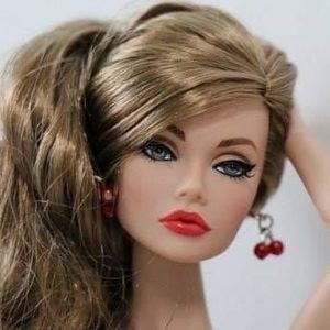 Meet your Posher, Tonia